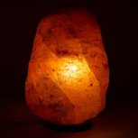 Himalaya Zoutlamp ruw 7 tot 10 kilo met ledlamp Himalaya Zoutlamp ruw 7 tot 10 kilo met ledlamp