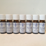 7x Chakra compositie olie set van de 7 chakra's 10ml. 7x Chakra compositie olie set van de 7 chakra's 10ml.