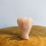 Rozenkwarts engel edelsteen 5 cm Rozenkwarts engel edelsteen 5 cm