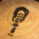 Mala 108 kralen Sandalhout met sierkralen 5mm Mala 108 kralen Sandalhout met sierkralen 5mm